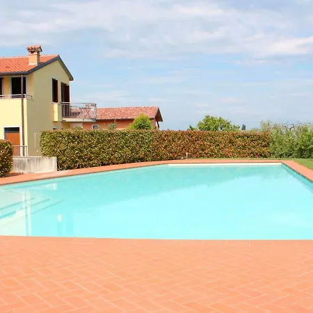 Bright Holiday In Italy With Swimming Pool Lazise