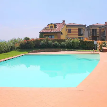 Bright Holiday In Italy With Swimming Pool Lazise