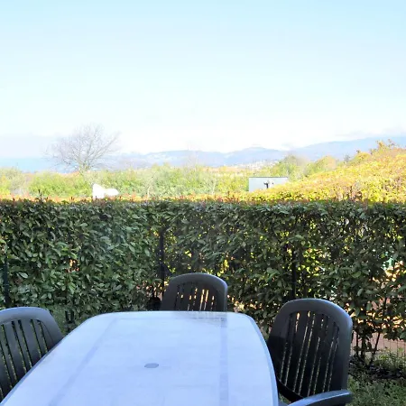 Casa de Férias Bright Holiday In Italy With Swimming Pool